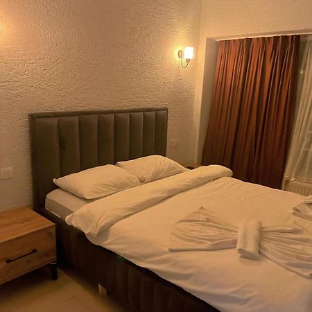 Kadikoey Bull Hotel Istanbul Bagian luar foto